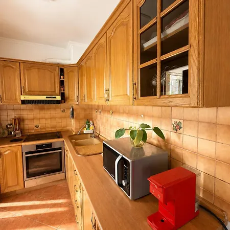 Appartement Bright With 2 Balconies Sleeps 8